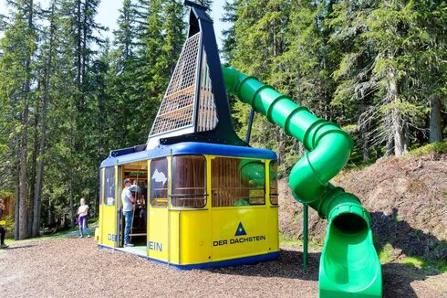 Wood'n'Fun: Old Dachstein gondola as playground equipment (Planai/AUT)